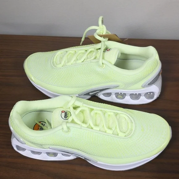 Nike Air Max DN SE Barely Volt Silver HJ9636-701 Women's 9 / Men's 7.5